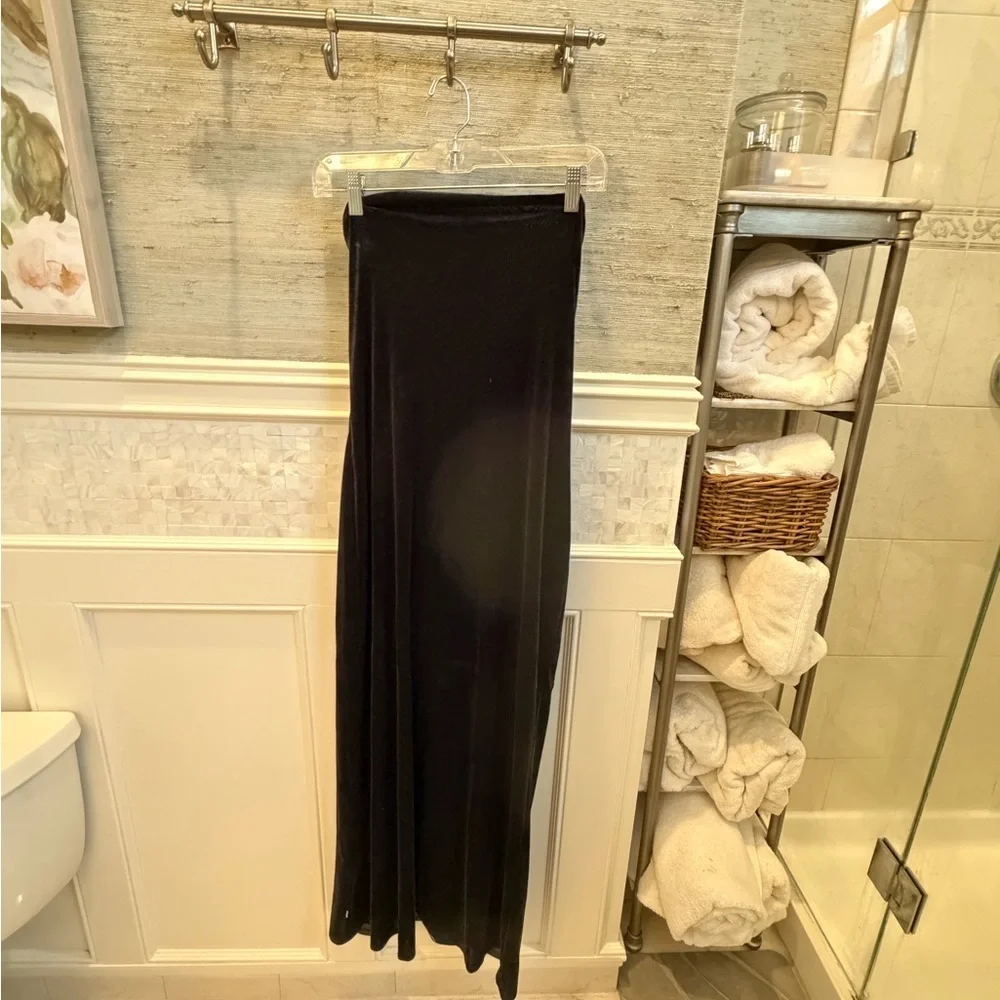 NWT new medium Anthropologie tilda strapless velvet slip dress black long